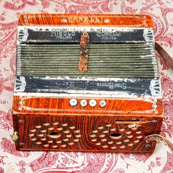 NICOLO CORELLI GERMANY, Antique 1930s Italian Mdl Accordion W/Steel Bronze Reeds - Picture 2 of 9